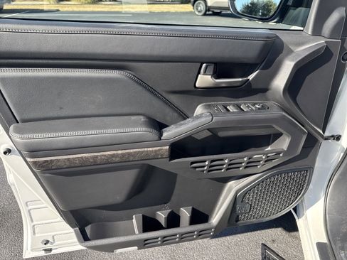 New 2024 Toyota Tacoma Limited AWD/4WD image 24
