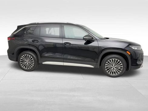 Certified 2025 Volkswagen Tiguan S AWD/4WD image 9