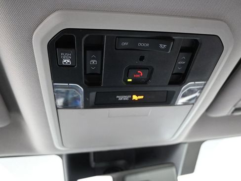 Used 2022 Toyota Tundra Limited image 35