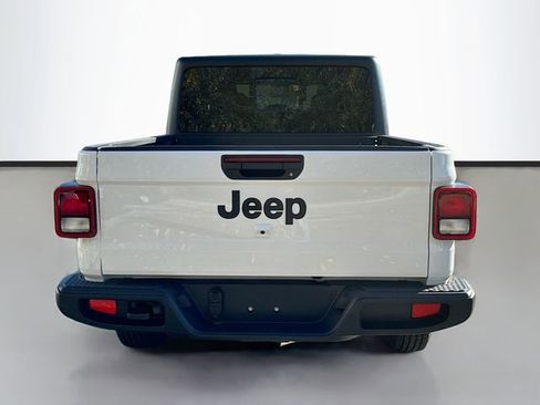 New 2026 Jeep Gladiator Sport AWD/4WD image 7