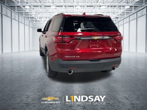 Used 2022 Chevrolet Traverse LT image 8