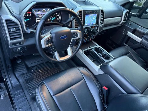 Used 2021 Ford F350 Lariat AWD/4WD image 11