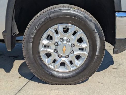 Certified 2025 Chevrolet Silverado 2500 LT w/ All Star Edition image 11