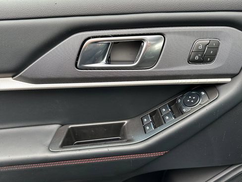 New 2026 Ford Explorer ST-Line w/ ST-Line Street Pack AWD/4WD image 10
