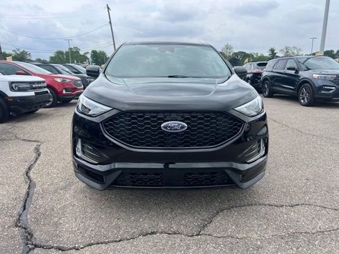Certified 2023 Ford Edge ST-Line AWD/4WD image 2