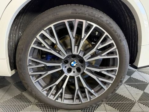 Used 2026 BMW X5 xDrive40i w/ M Sport Package AWD/4WD image 13