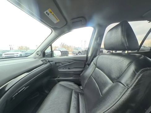 Used 2020 Honda Pilot Touring image 26