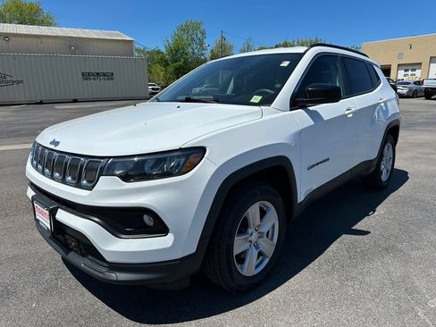 Certified 2022 Jeep Compass Latitude AWD/4WD image 10