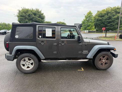 Used 2014 Jeep Wrangler Unlimited Sport w/ Quick Order Package 24S AWD/4WD image 7