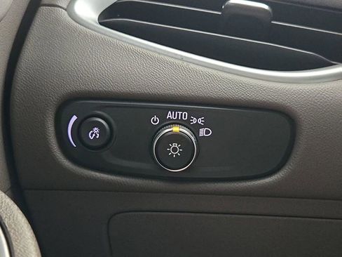 Used 2023 Chevrolet Malibu LS FWD image 23