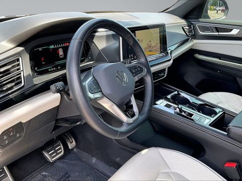 Used 2024 Volkswagen Atlas Cross Sport SEL Premium R-Line image 14