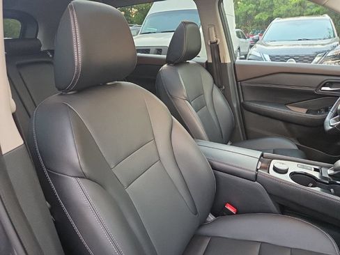 Certified 2023 Nissan Rogue SL AWD/4WD image 45