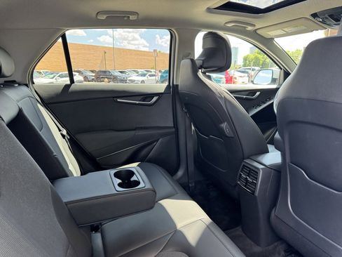 Used 2024 Kia Niro EX Touring image 39