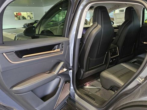 New 2026 Porsche Cayenne Turbo GT AWD/4WD image 17