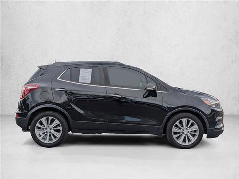 Used 2018 Buick Encore Preferred image 4