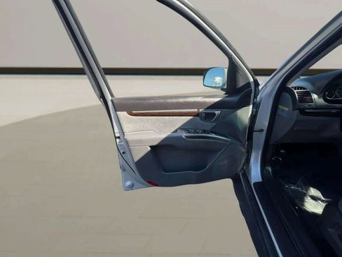 Used 2011 Hyundai Santa Fe SE w/ Premium Pkg 3 image 9