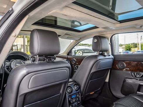 Used 2019 Jaguar XJ L Portfolio RWD image 38