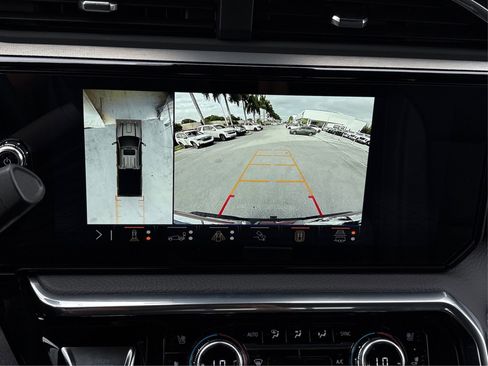 Used 2025 GMC Sierra 3500 Denali image 25