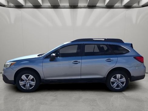 Used 2015 Subaru Outback 2.5i AWD/4WD image 2