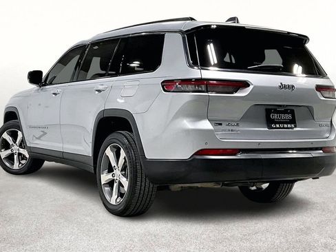 Used 2022 Jeep Grand Cherokee L Limited image 14