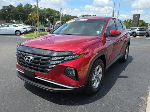 Certified 2024 Hyundai Tucson SE FWD image 2
