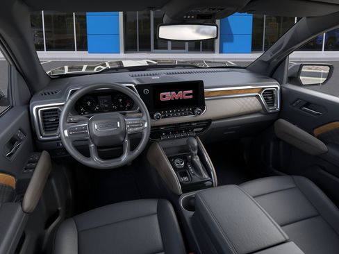 New 2026 GMC Canyon Denali w/ LPO, Black Badging Package AWD/4WD image 16