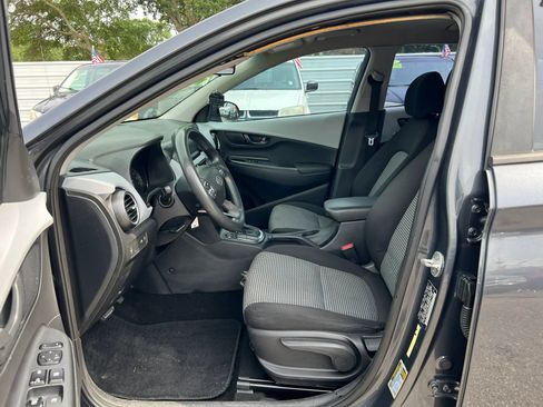Used 2019 Hyundai Kona SE FWD image 10