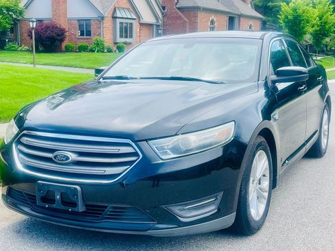 Used 2013 Ford Taurus SEL FWD image 1