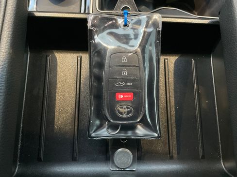 Used 2025 Toyota Tundra SR5 w/ SR5 Convenience Package AWD/4WD image 36