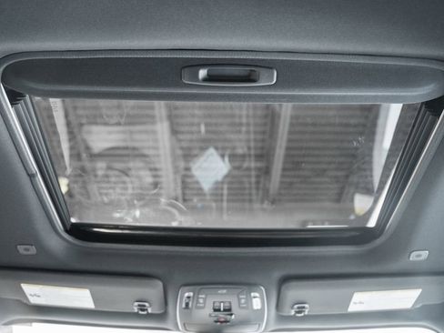 New 2026 Toyota Sienna XLE Woodland Edition AWD/4WD image 30