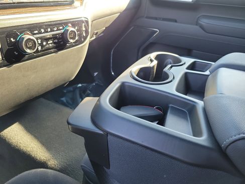 Used 2025 Chevrolet Silverado 1500 LT image 29