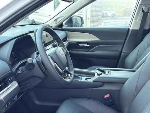 New 2026 Toyota Grand Highlander Platinum image 29