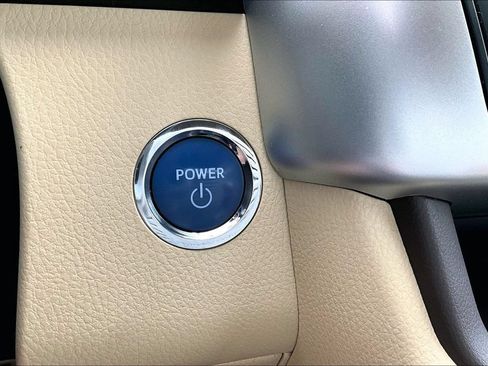 Used 2015 Toyota Highlander Limited Platinum AWD/4WD image 15