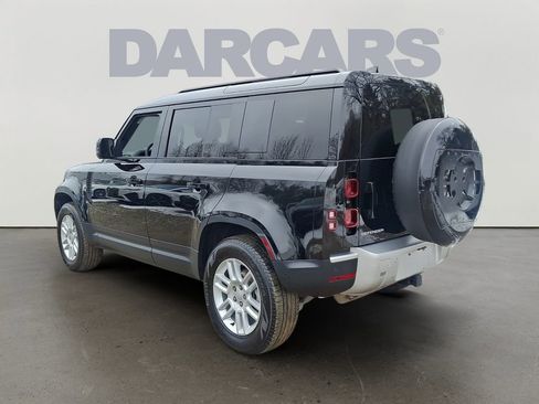 Used 2025 Land Rover Defender 110 S image 5