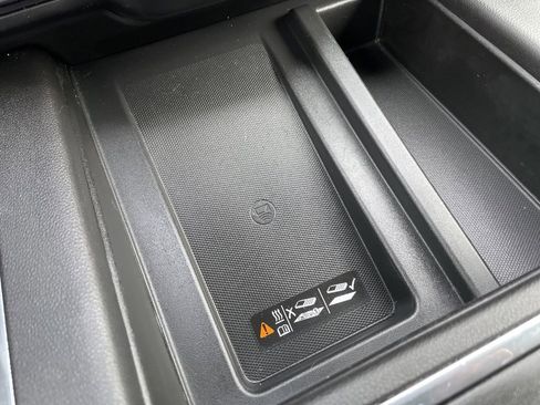 Used 2019 Chevrolet Silverado 1500 High Country w/ High Country Premium Package image 7