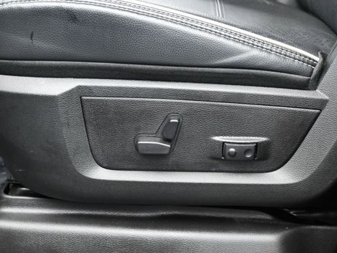 Used 2026 RAM 3500 Laramie AWD/4WD image 12