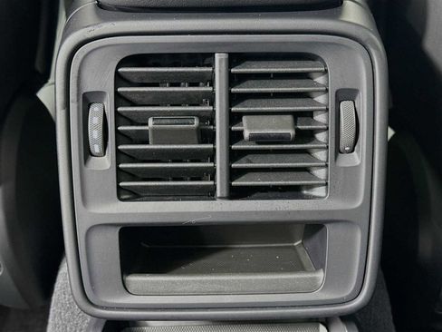 Used 2025 Porsche Taycan image 27