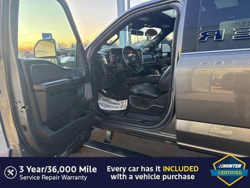 Used 2024 Ford F350 Platinum image 4