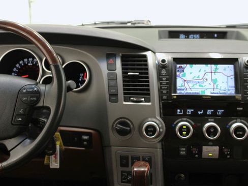 Used 2012 Toyota Sequoia Platinum AWD/4WD image 56
