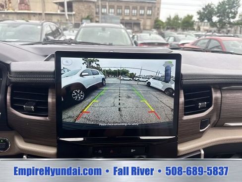 Used 2024 Ford Expedition Limited AWD/4WD image 25