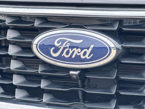 Used 2023 Ford Escape Active w/ Tech Pack #2 AWD/4WD image 9