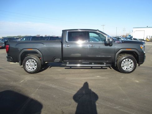 Used 2020 GMC Sierra 3500 Denali w/ Denali Ultimate Package image 3