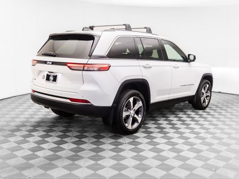 Used 2023 Jeep Grand Cherokee 4WD 4xe w/ MOPAR Finishing Package image 5