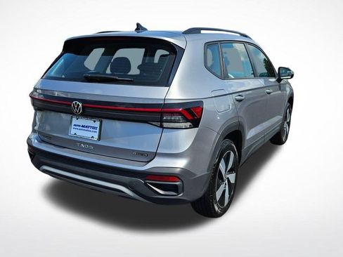 Used 2025 Volkswagen Taos S AWD/4WD image 5