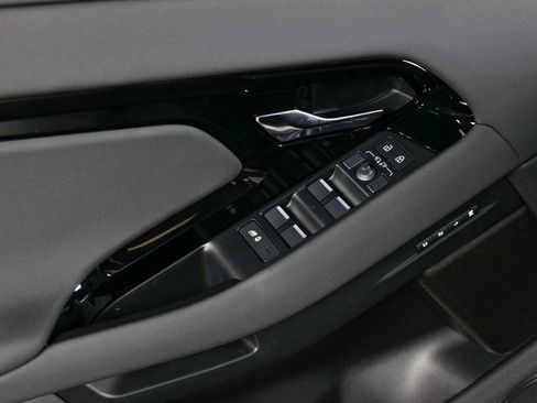 New 2026 Land Rover Range Rover Evoque S AWD/4WD image 26