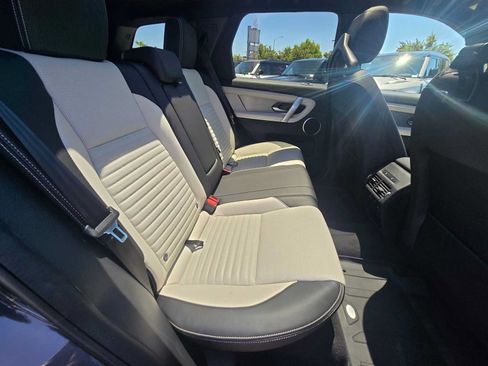 Used 2025 Land Rover Discovery Sport Dynamic SE AWD/4WD image 12
