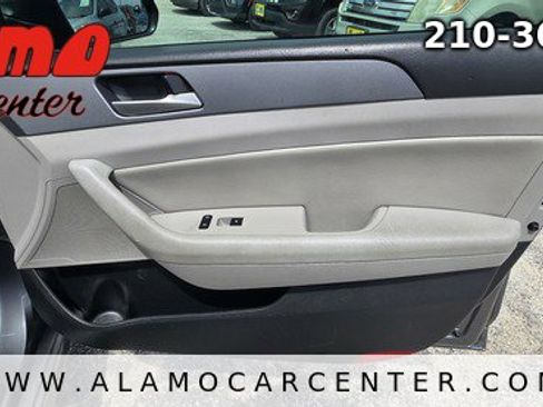 Used 2018 Hyundai Sonata SEL FWD image 17