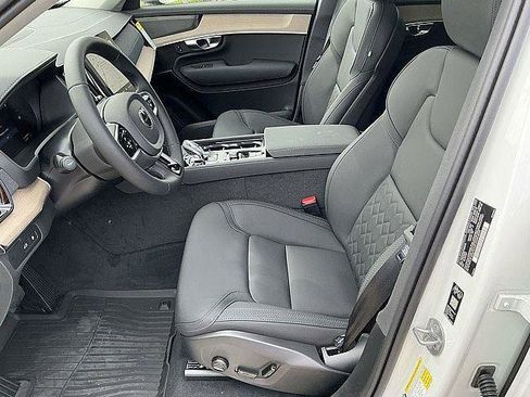 New 2026 Volvo XC90 T8 Plus w/ Protection Package AWD/4WD image 15