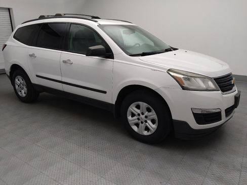 Used 2017 Chevrolet Traverse LS FWD image 11