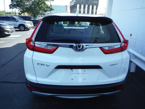 Used 2018 Honda CR-V LX image 9